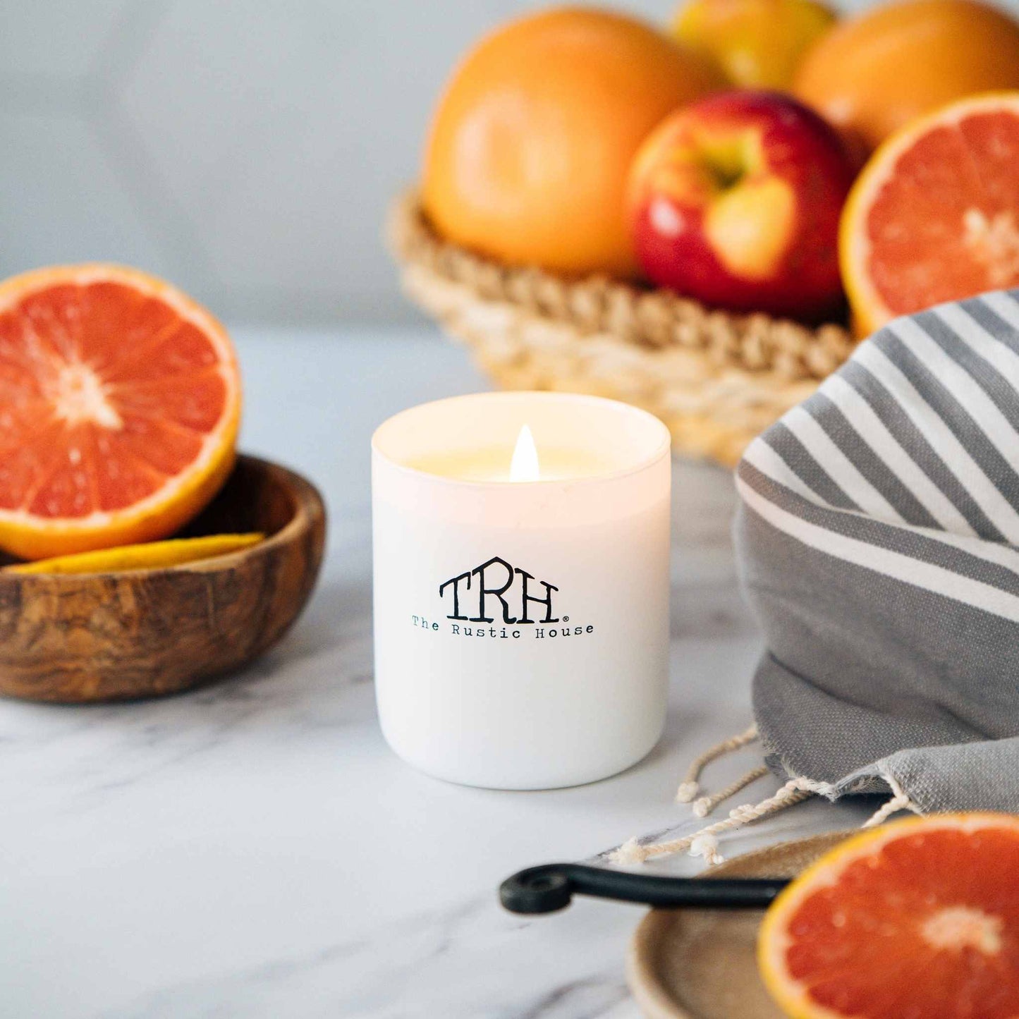 Grapefruit + Jambu Candle